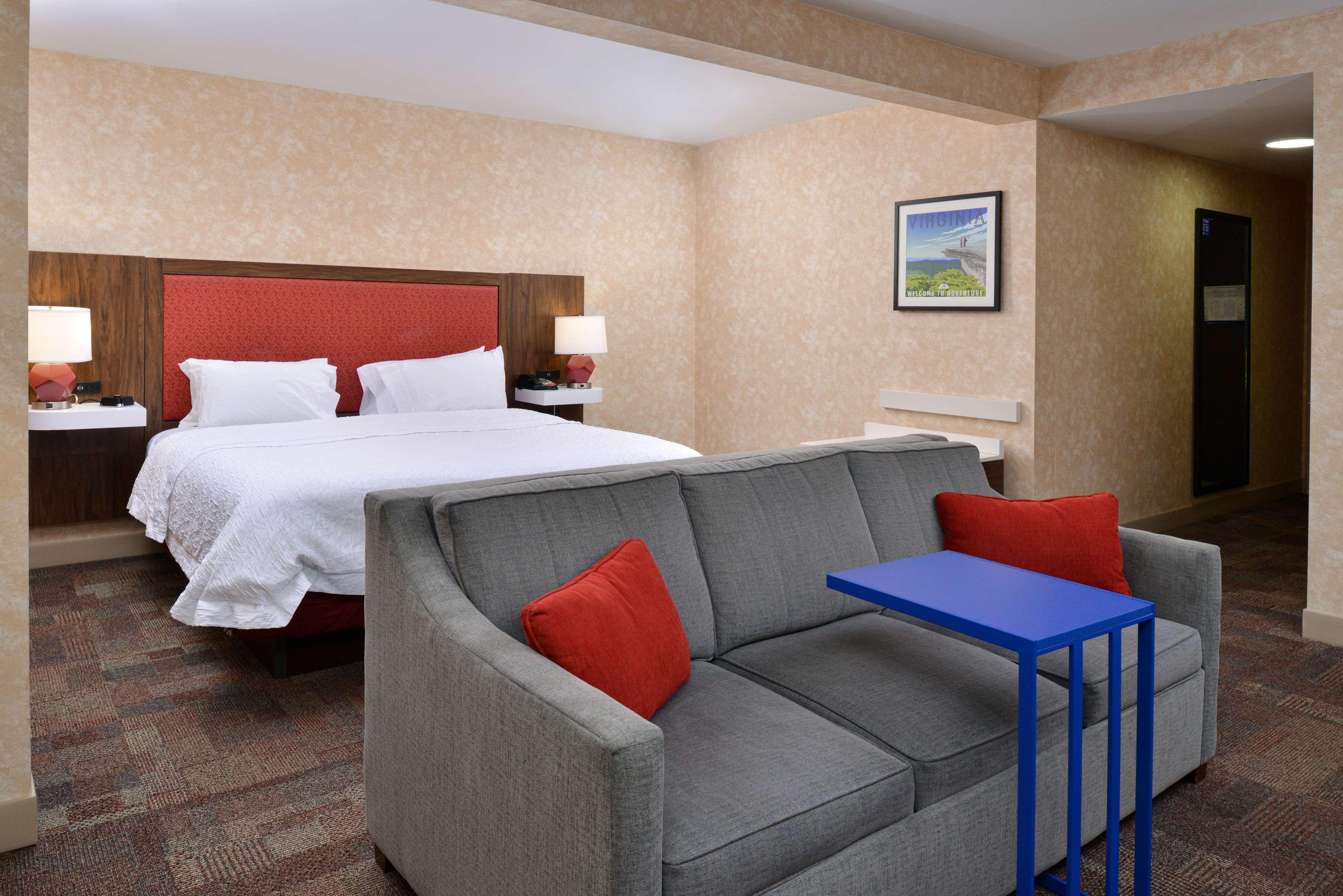 Hampton Inn ווית'וויל מראה חיצוני תמונה