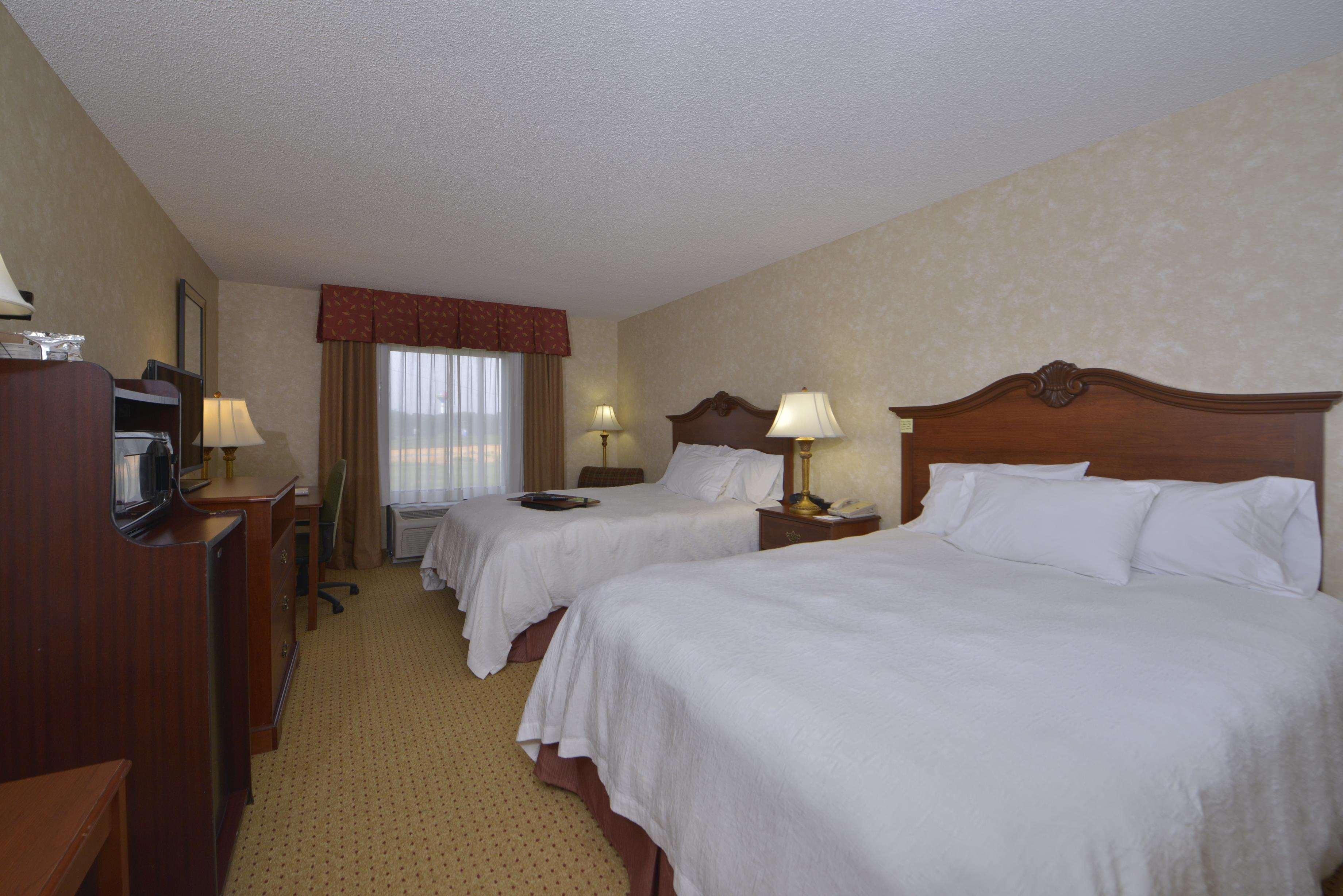 Hampton Inn ווית'וויל מראה חיצוני תמונה
