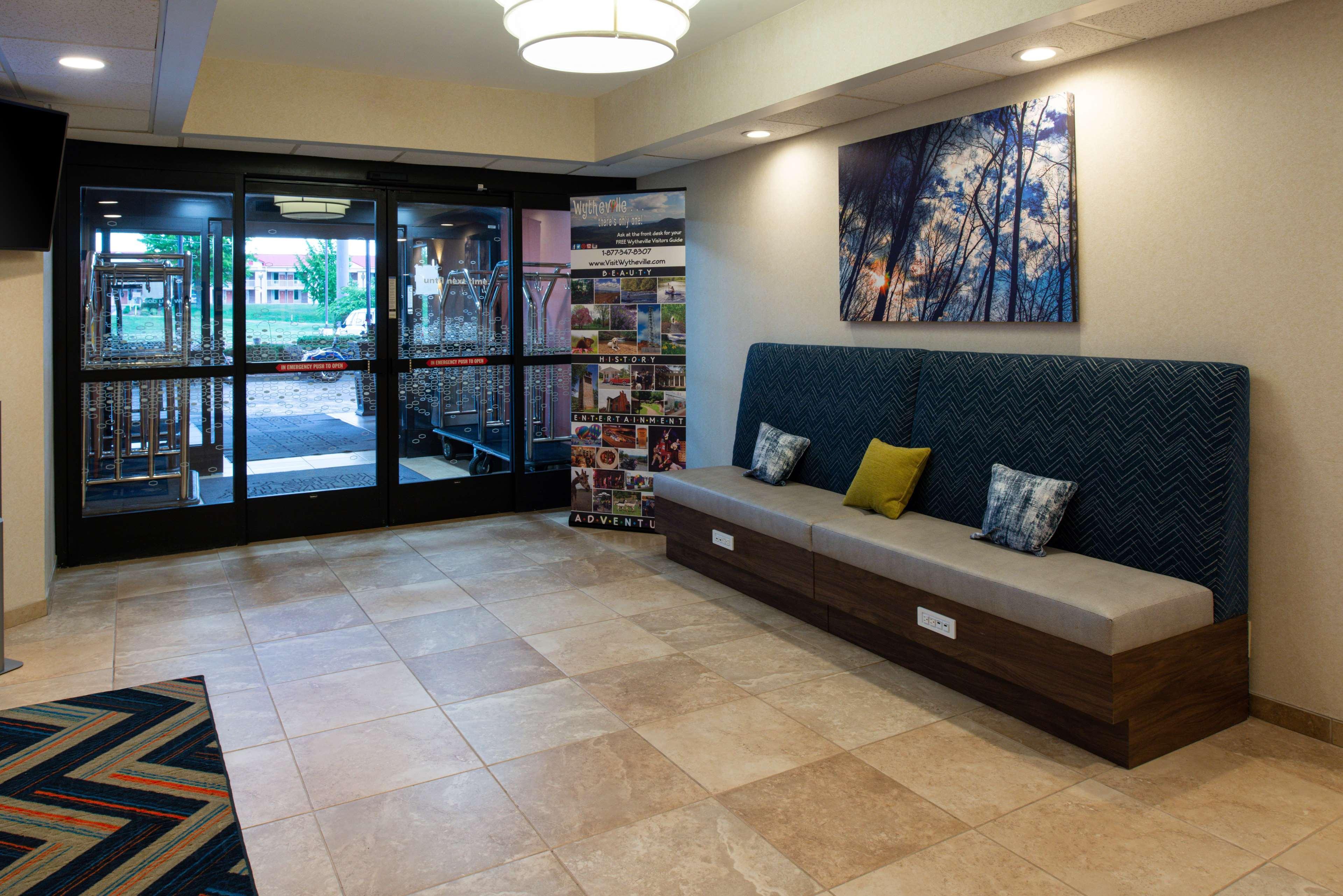 Hampton Inn ווית'וויל מראה חיצוני תמונה