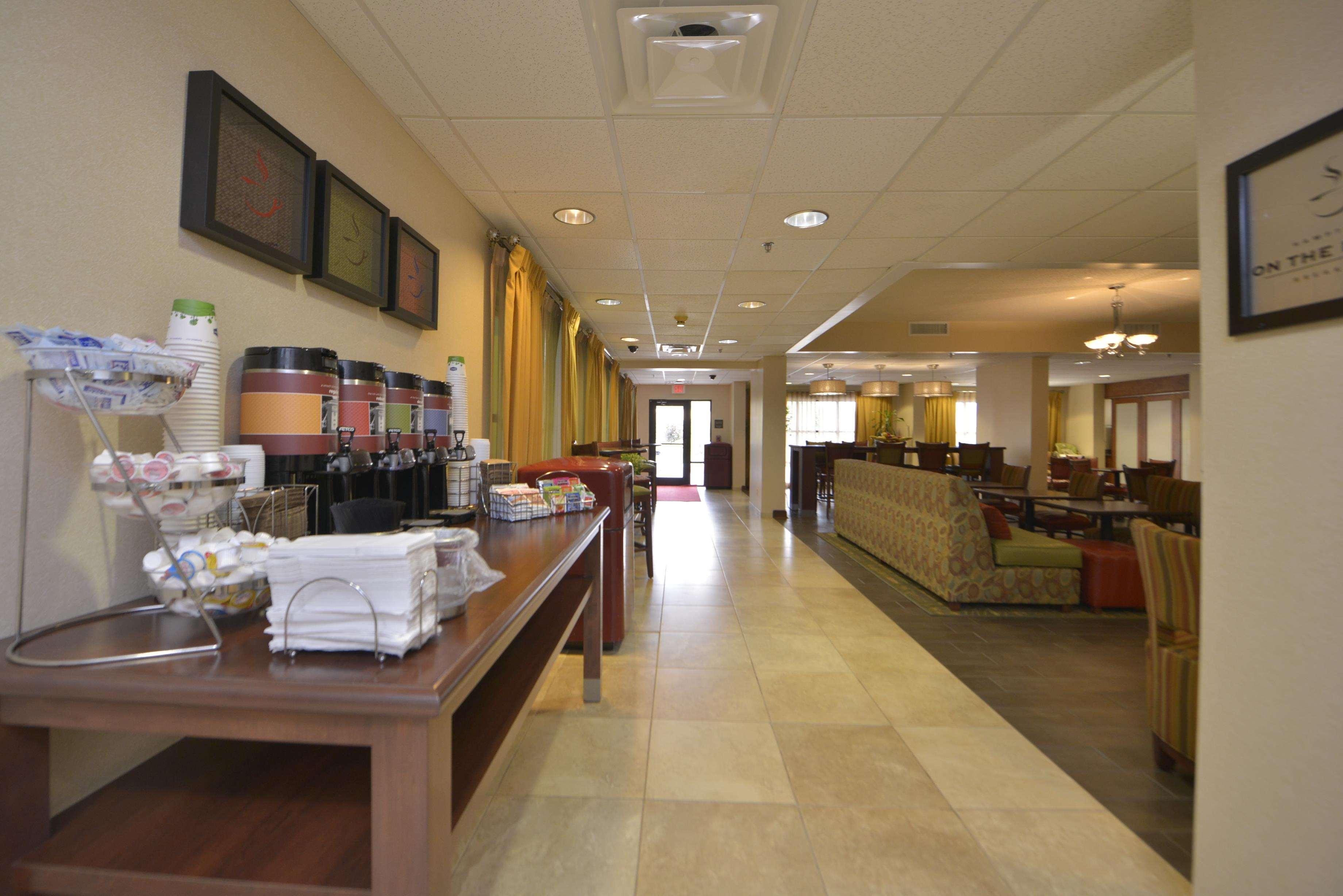 Hampton Inn ווית'וויל מראה חיצוני תמונה