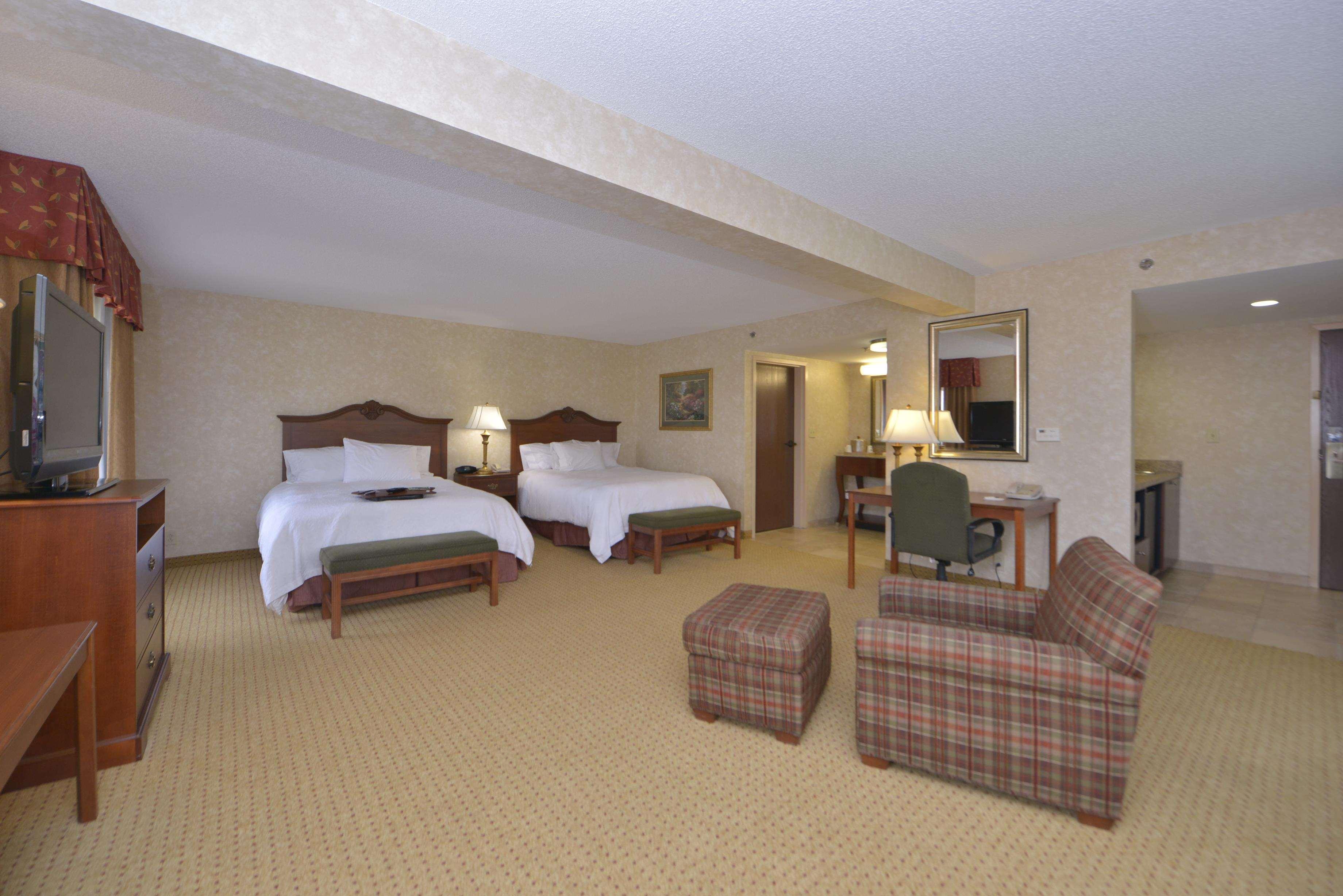 Hampton Inn ווית'וויל מראה חיצוני תמונה