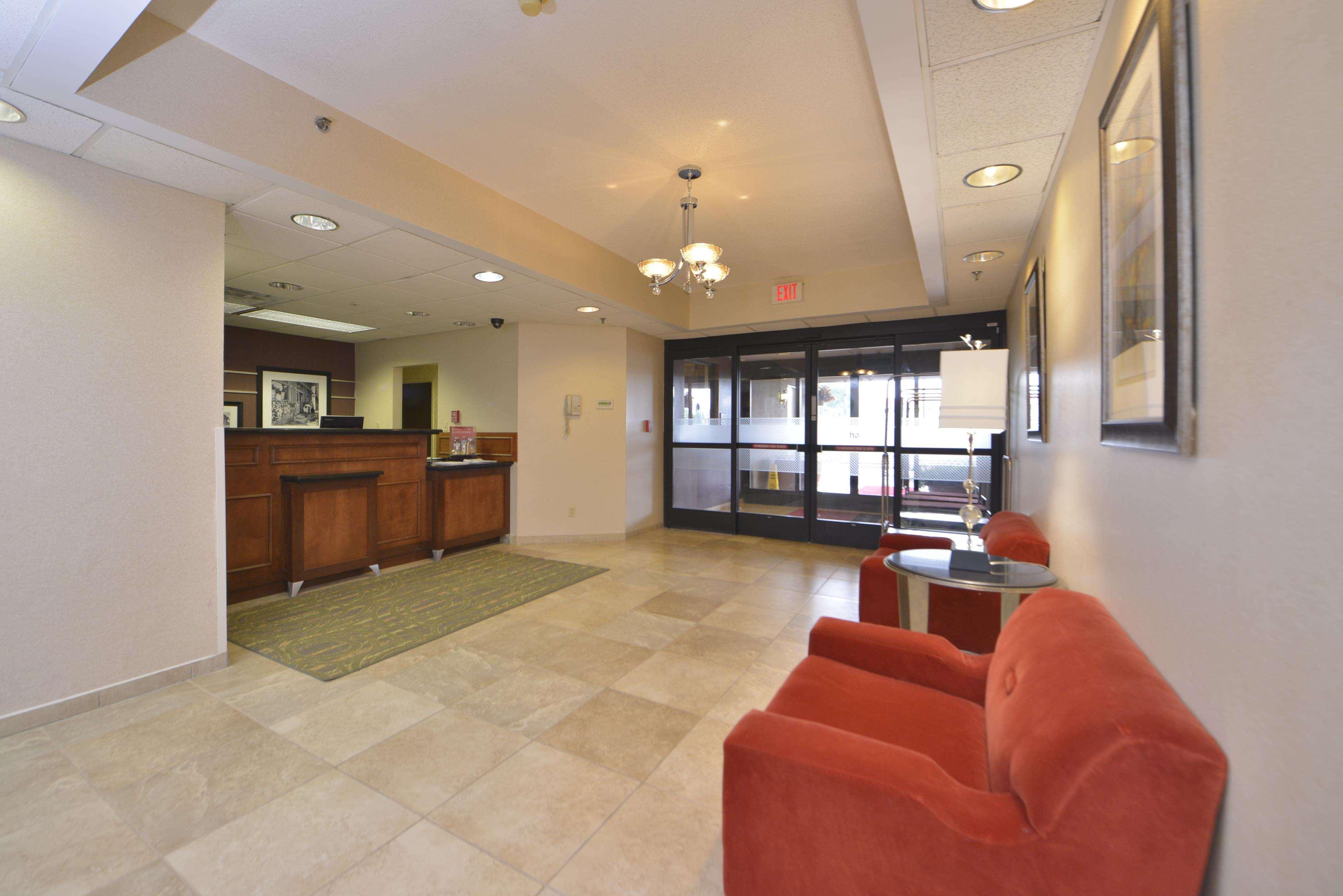 Hampton Inn ווית'וויל מראה חיצוני תמונה