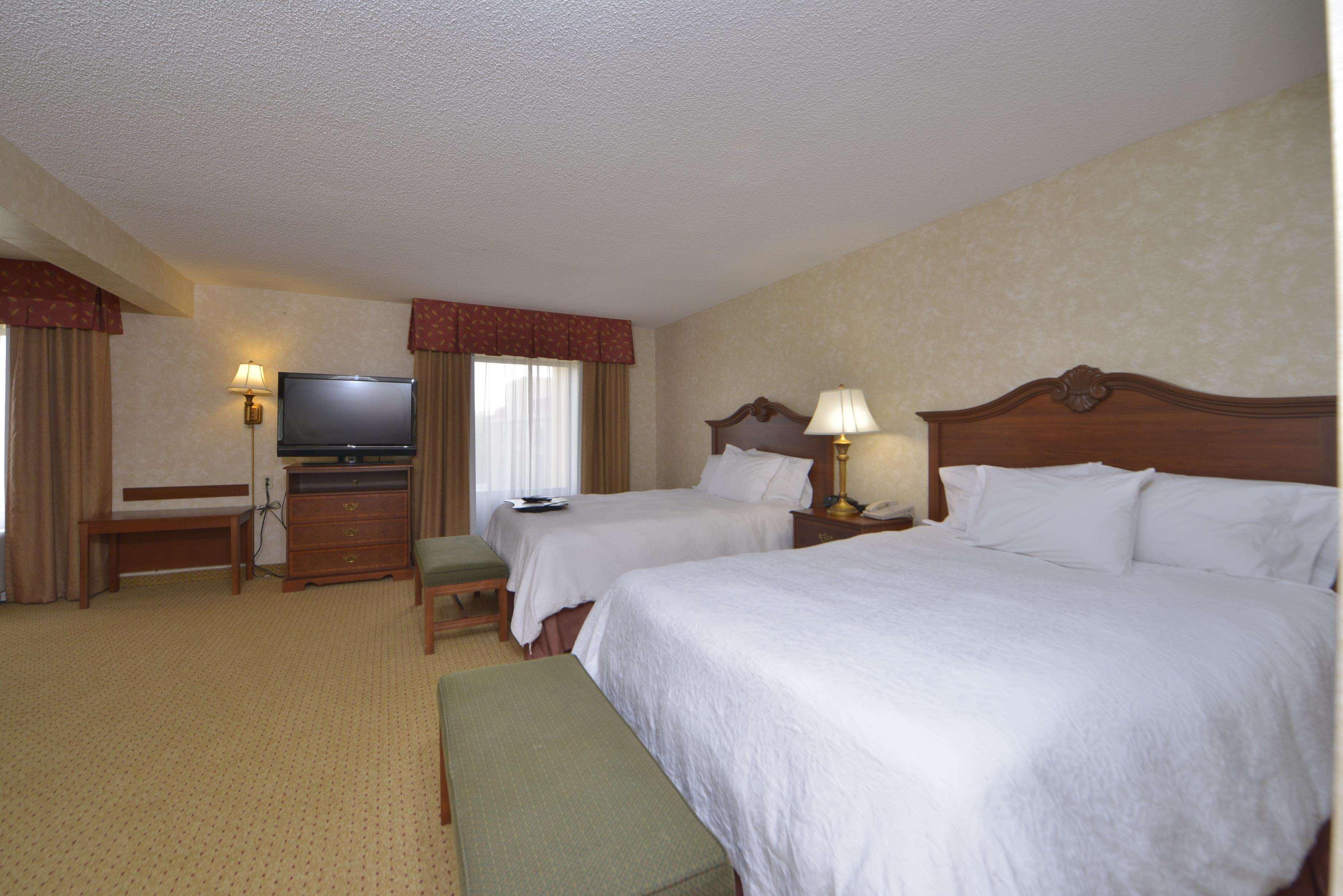 Hampton Inn ווית'וויל מראה חיצוני תמונה