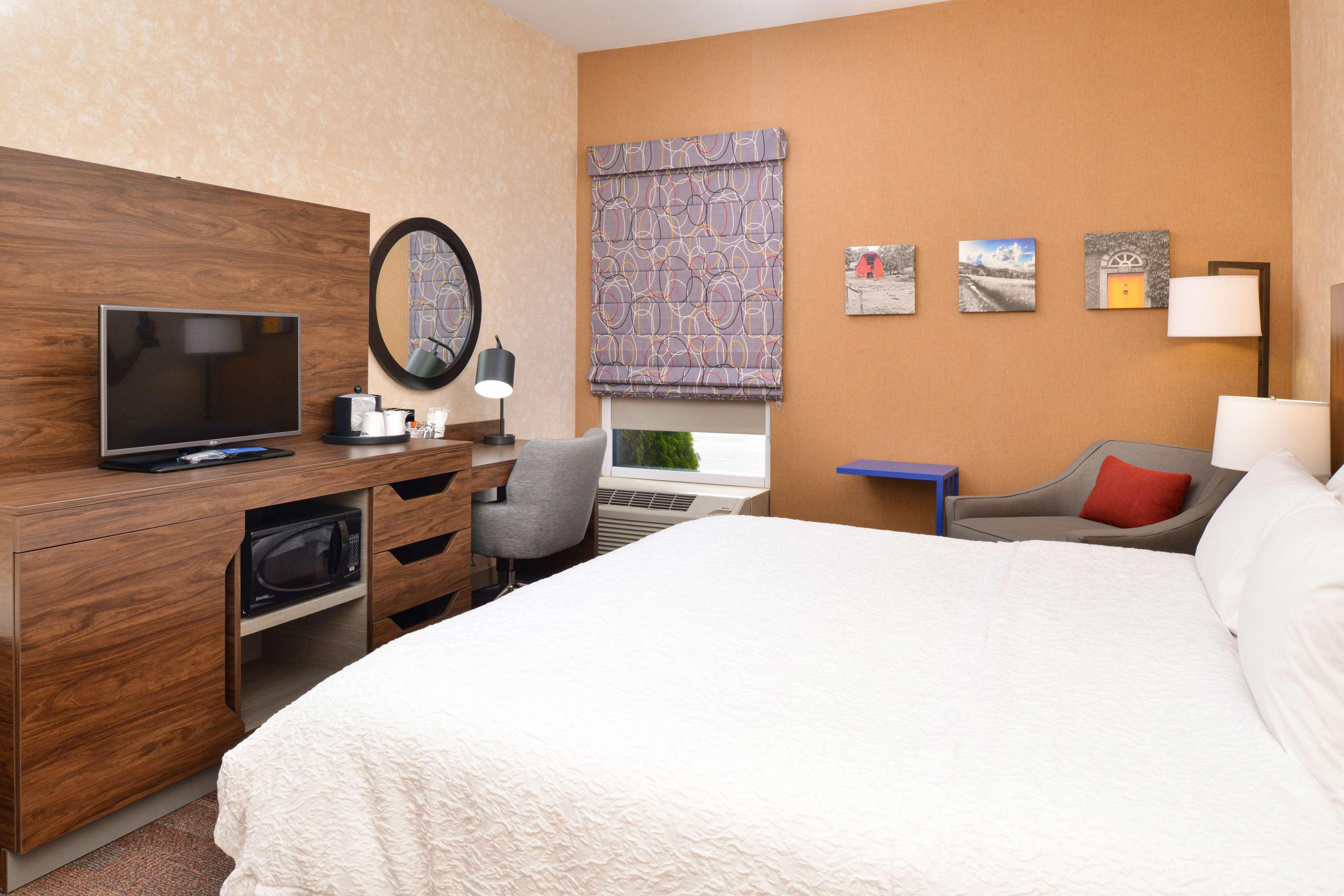 Hampton Inn ווית'וויל מראה חיצוני תמונה