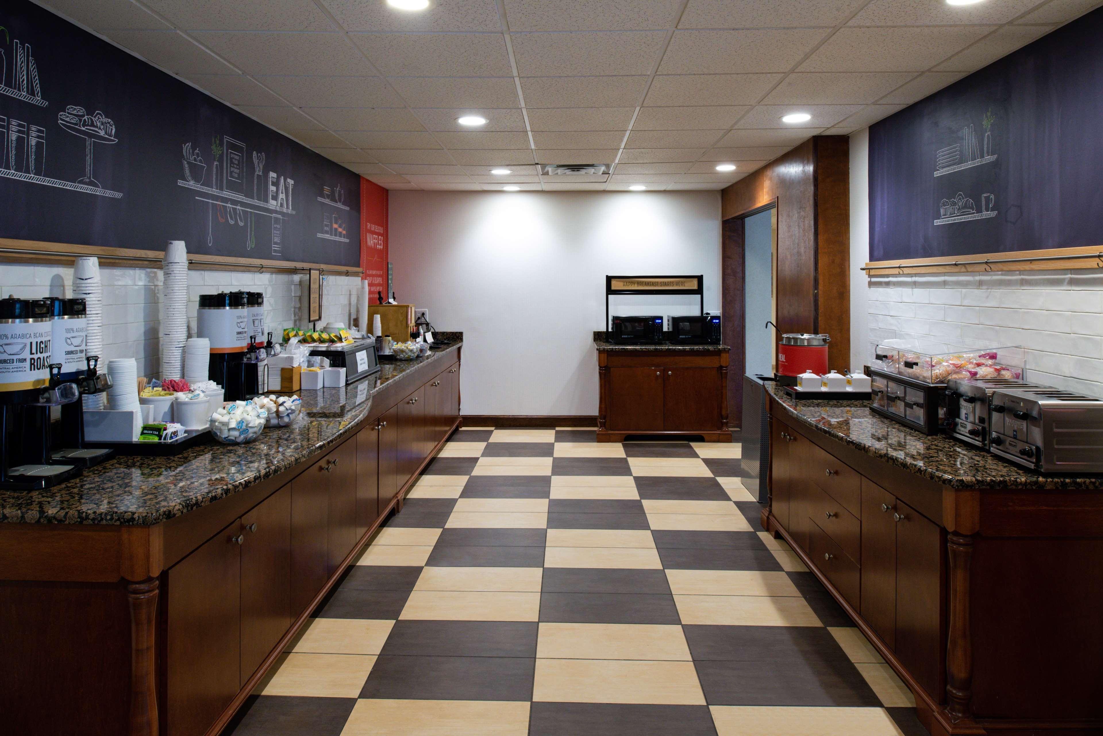 Hampton Inn ווית'וויל מראה חיצוני תמונה