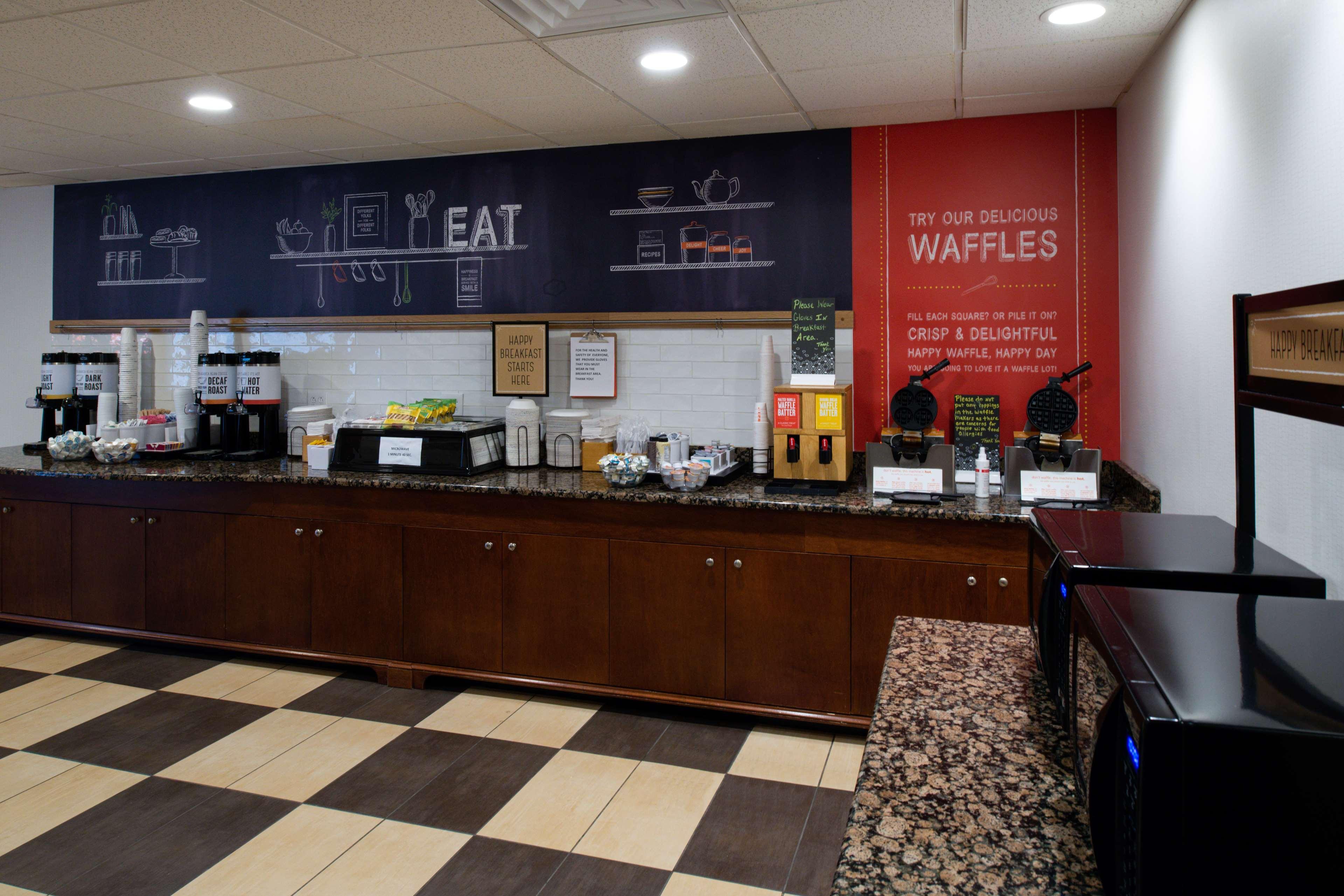 Hampton Inn ווית'וויל מראה חיצוני תמונה