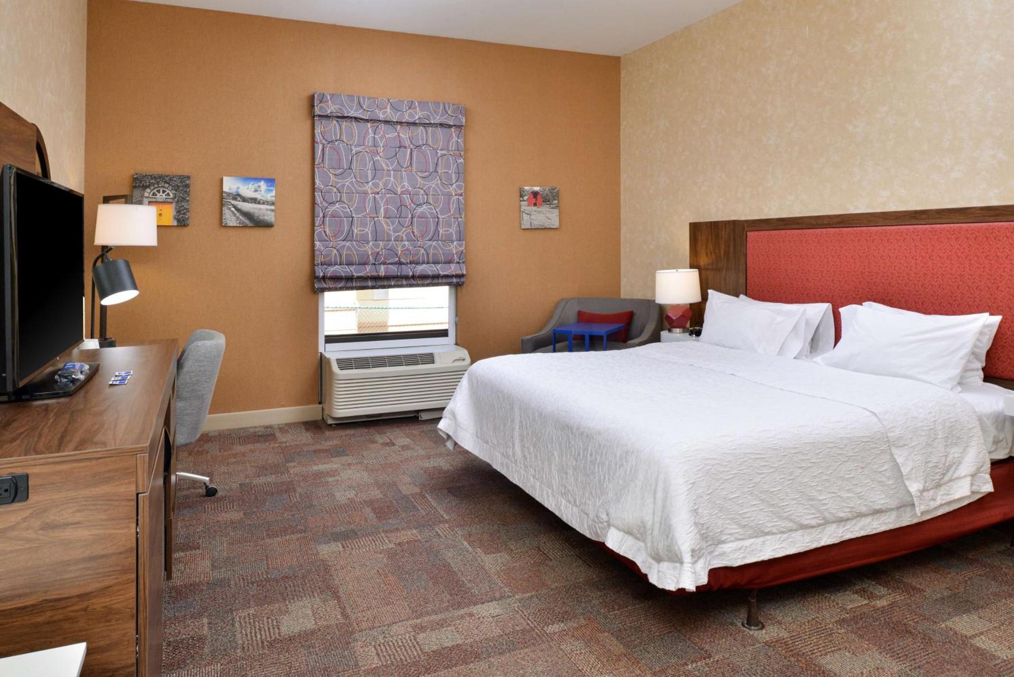 Hampton Inn ווית'וויל מראה חיצוני תמונה